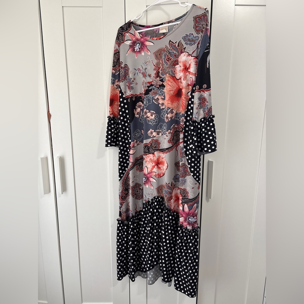 Gray Floral & Polka Dot Long Sleeve Maxi Dress